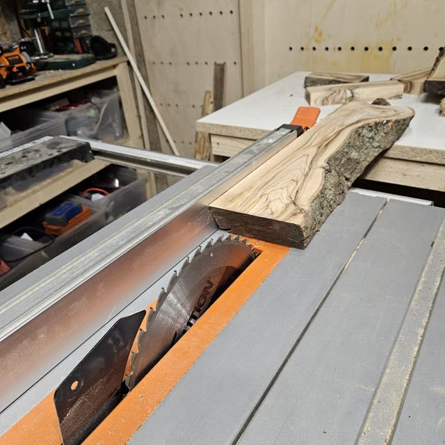 Planche en olivier — photo 6