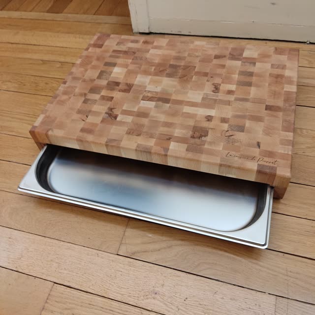 Planche de découpe avec bac inox intégré — photo 5