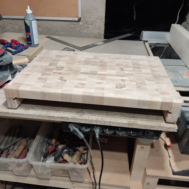 Planche de découpe avec bac inox intégré — photo 8