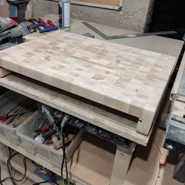 Planche de découpe avec bac inox intégré — photo 9