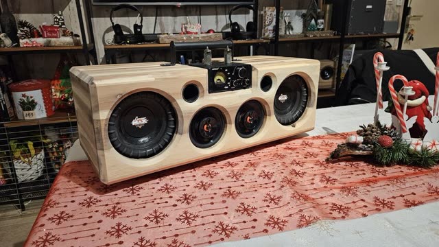 Enceinte bluetooth avec ampli à lampe — photo 3