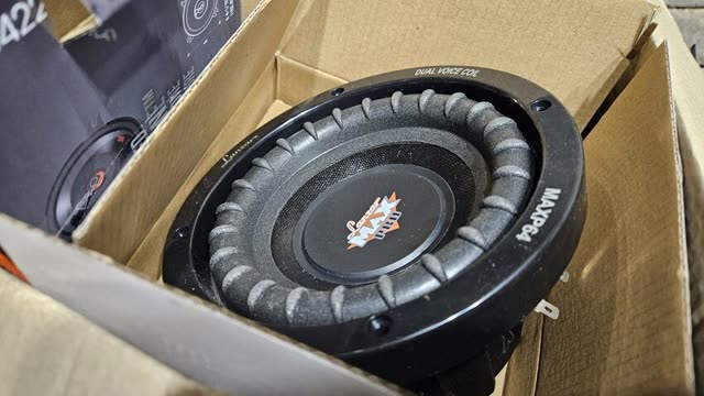 Enceinte bluetooth avec ampli à lampe — photo 4