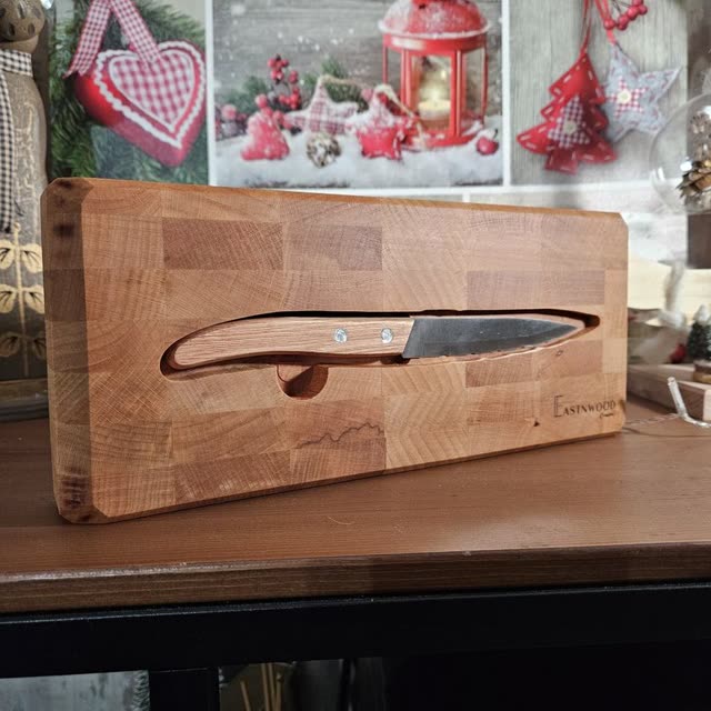 Mini planche avec couteau intégré