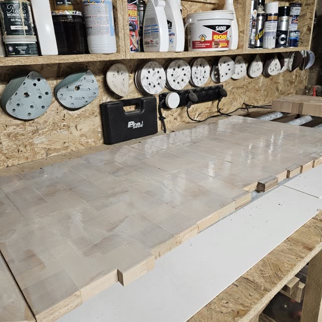 Planche en bois de bout Hêtre grand
  format — photo 32