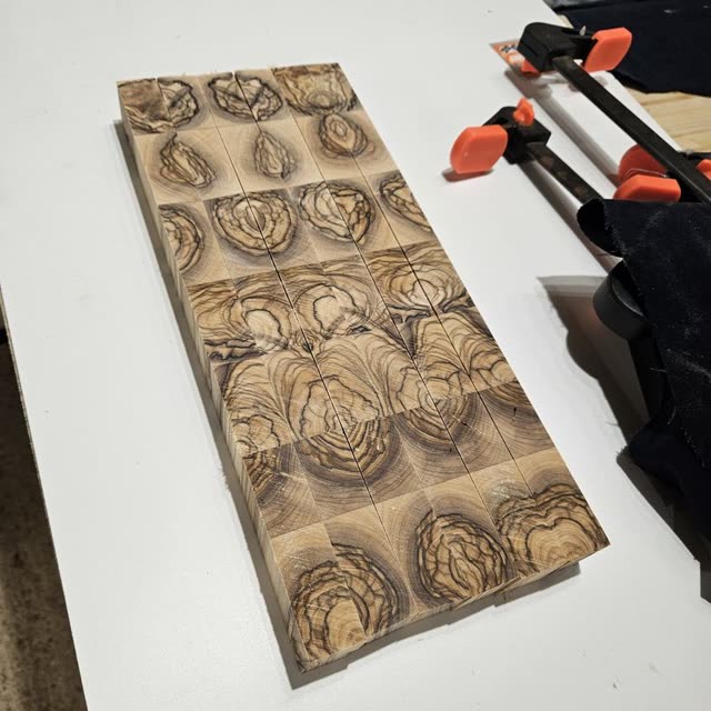 Planche en bois de bout d'oliver — photo 21