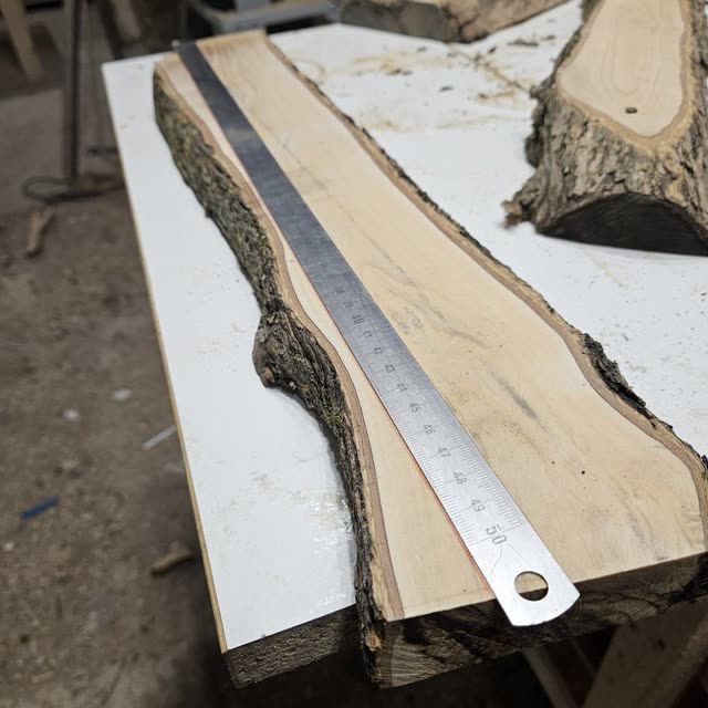 Planche en bois de bout d'oliver — photo 11