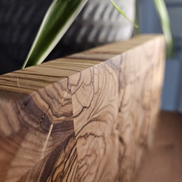Planche en bois de bout d'oliver