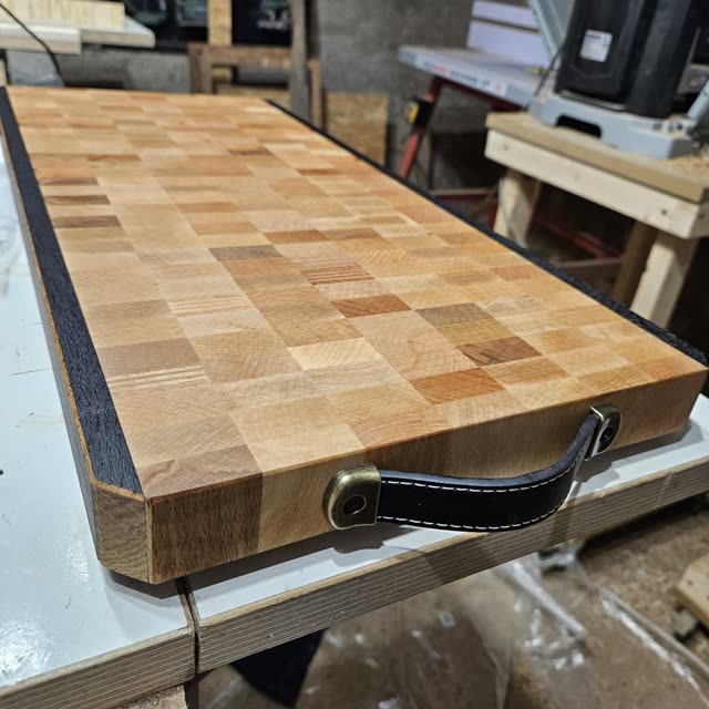 Planche Bicolor en bois de bout
  Hêtre et Chêne — photo 5