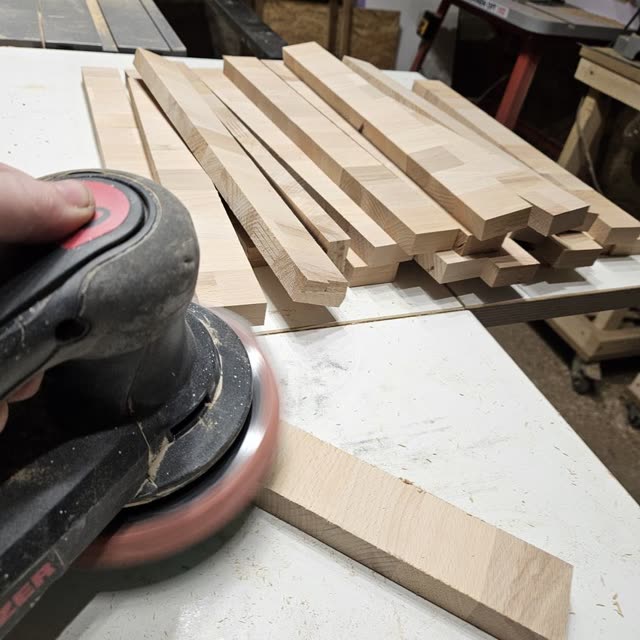 Planche Bicolor en bois de bout
  Hêtre et Chêne — photo 11