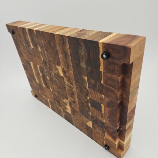 Planche en bois sombre — photo 8