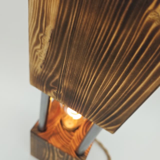 Lampe bois & métal — photo 5