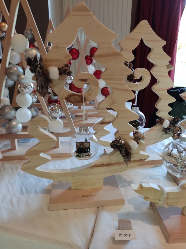 Grand sapin de noël en sapin (version 1) — photo 4